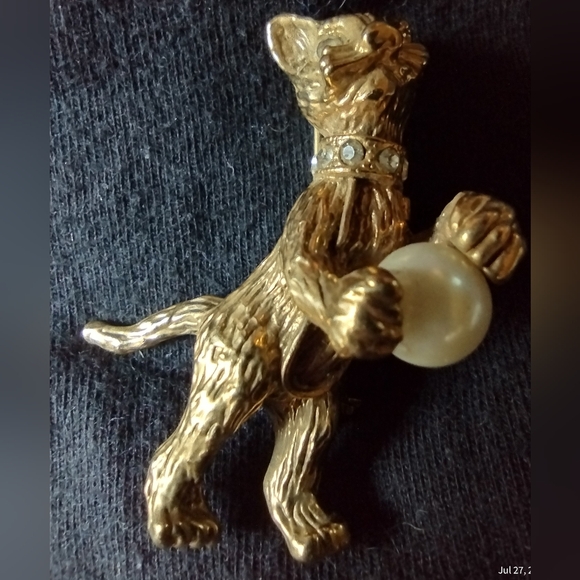 Cat brooches by 3 designers - Picture 8 of 11